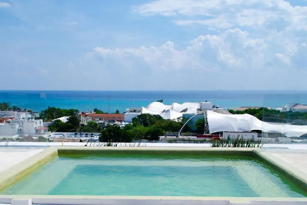 City & Ocean View Condo / Pool,Jacuzzi & Parking - 423 Musa Playa del Carmen 0*,  México